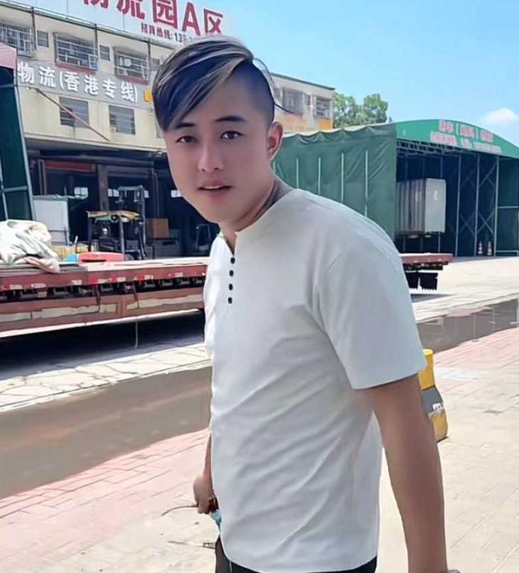 卡车网红迎迎被丈夫卡车啊蛋公开指责感情越界，夫妻账号陷入争议