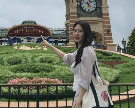 藏族网红白玛列珠“报备式恋爱”翻车 同时交往三名女生后求原谅