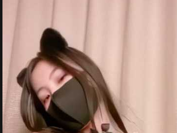 八月未央主题拍摄侧身头肩画面
