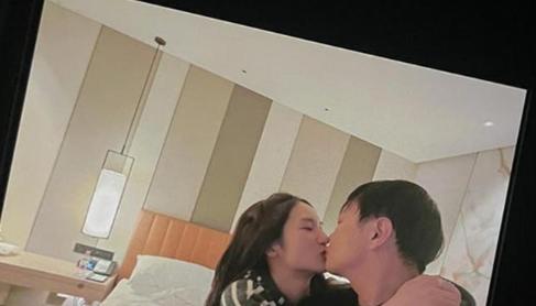 上海嘉定财政局赵林被妻子杨苗实名举报 出轨副科长王梦娜聊天记录曝光