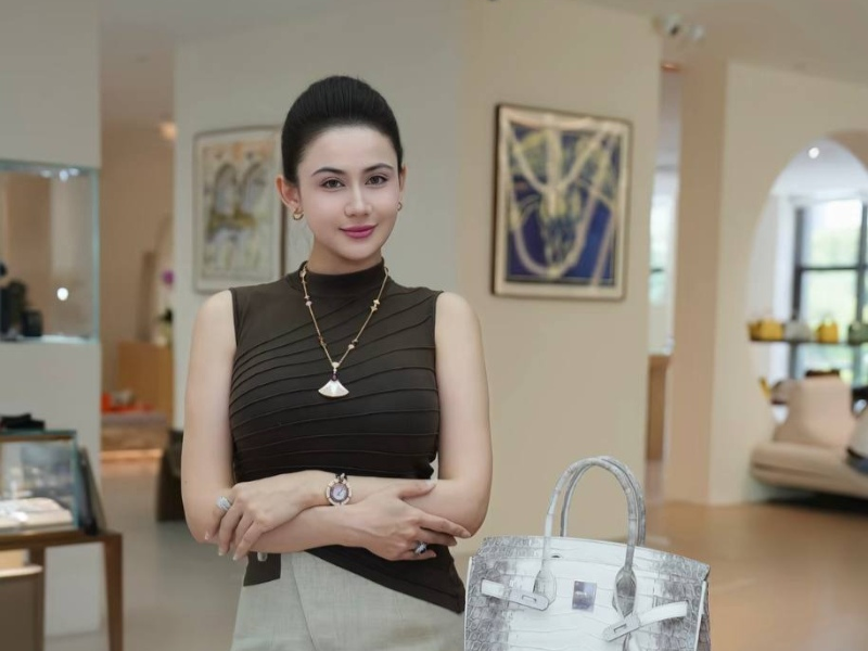 王小萌感情争议涉及的相关人物画面