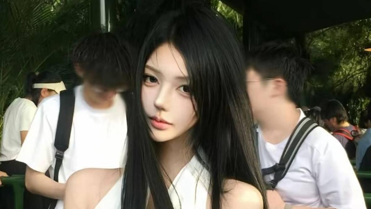 kk3岁户外人物照片