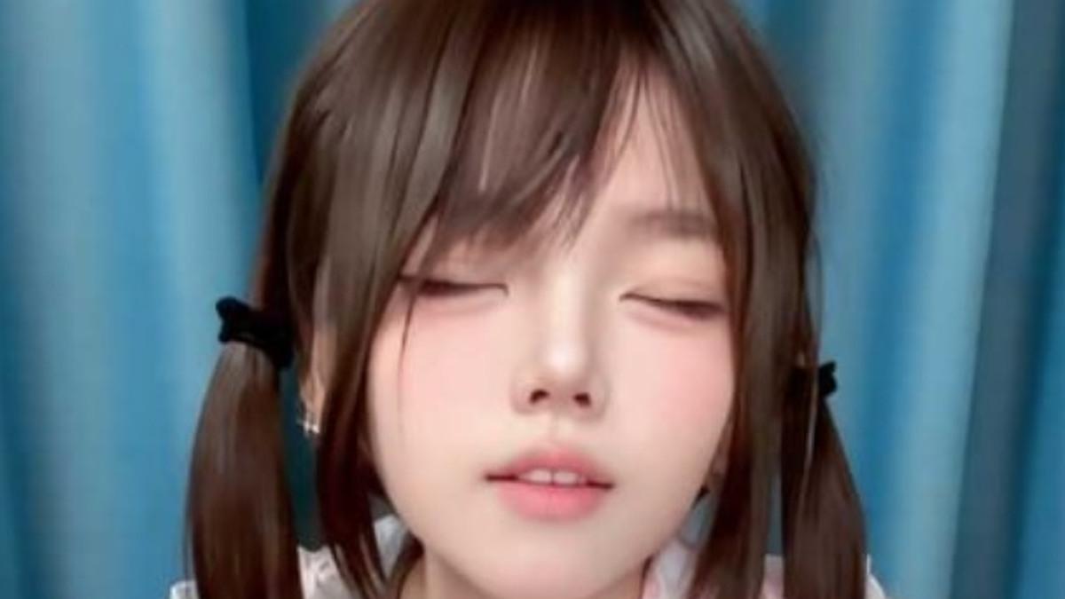 小鱼粉色造型面部画面
