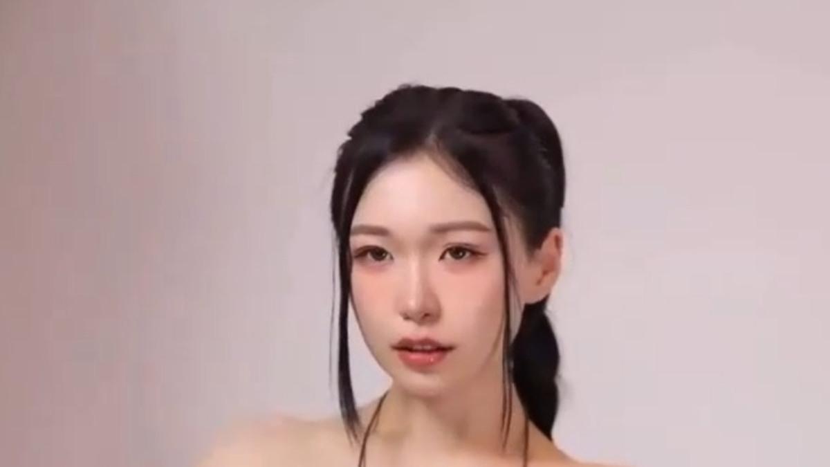 金色护甲造型人物头肩近景
