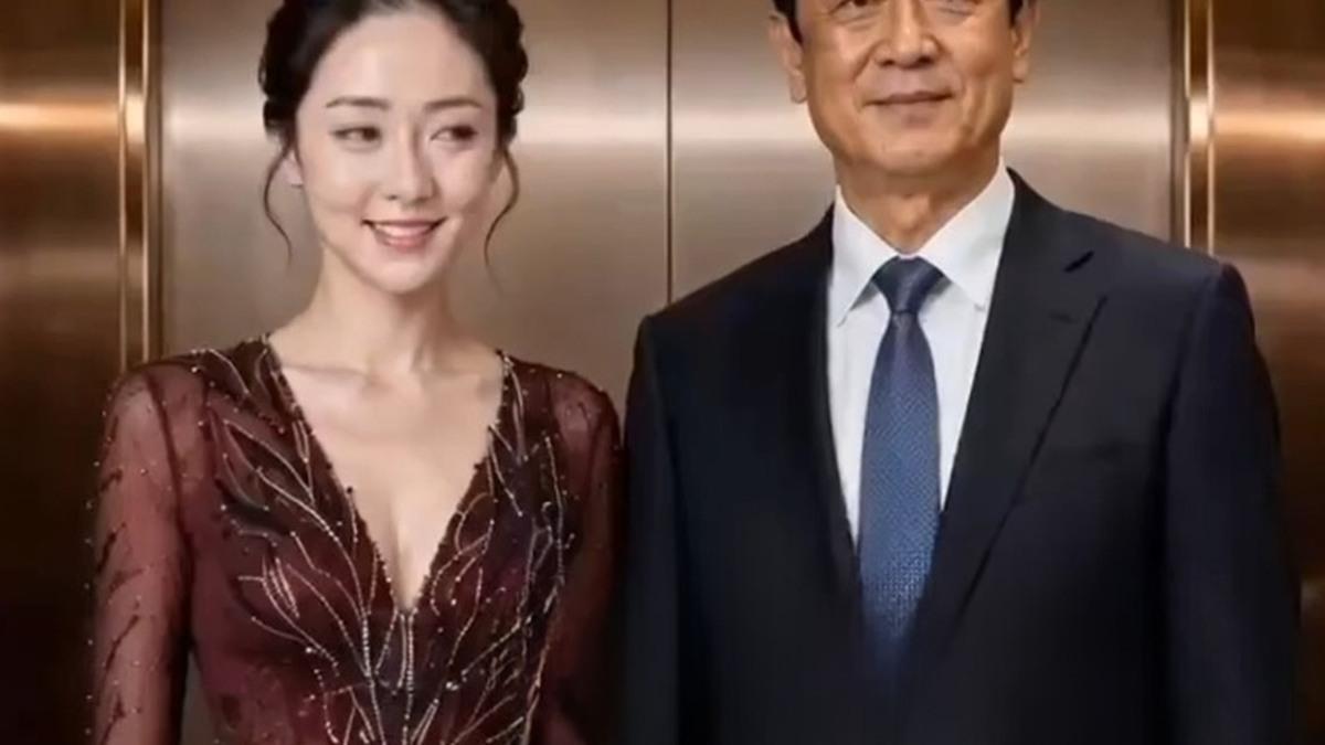 万亿帝国崛起顶层套房夜景