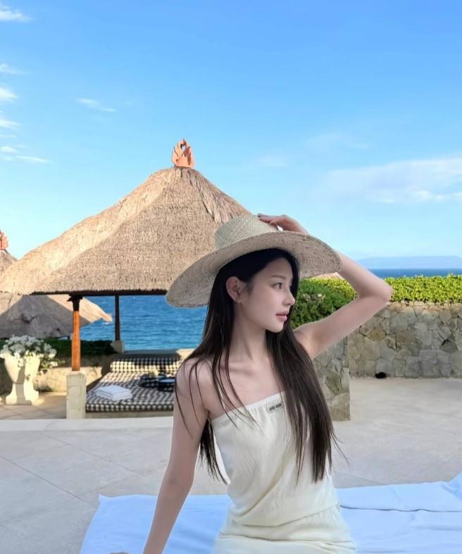 抖音olol在海边场景出镜