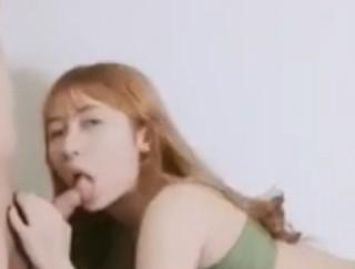台湾SWAG短发女子床边侧脸画面
