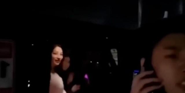 阿拉善英雄会夜间聚会人物