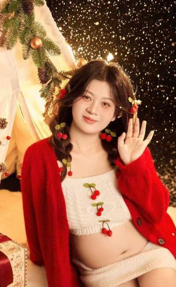 苏北小微红色节庆服装