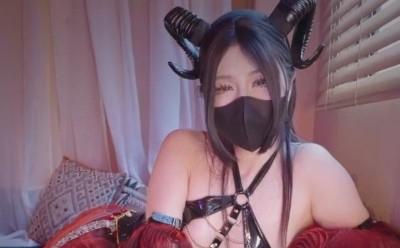 都市魅魔传说中的蒙面人物