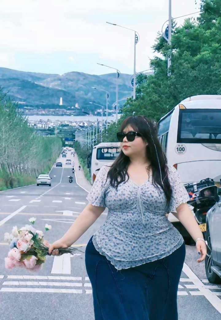不儿户外公开生活照片