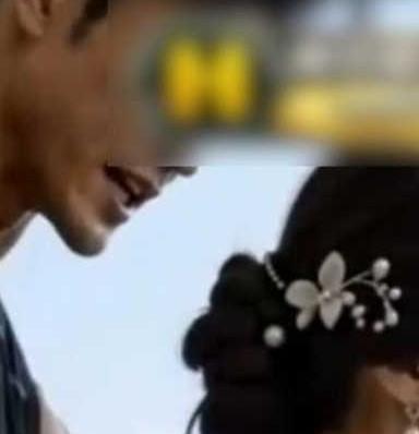豪门私教中的男女角色近景