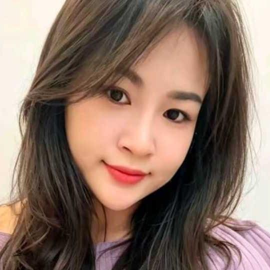 钱兜兜女装店爆料中出现的女子照片