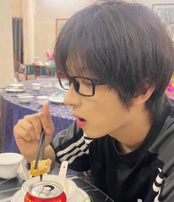 天使羊宝事件男方日常公开照片