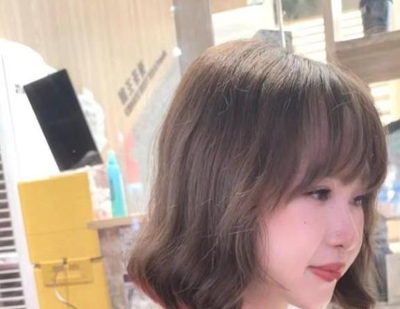 推特巨根征服日记中的女子