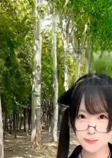 猪咪咪户外制服近景